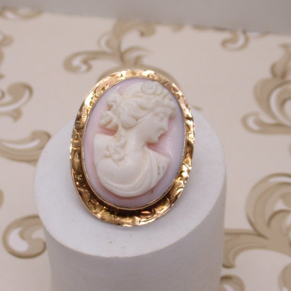 Jewelry - Antique 10k Carved Coral Cameo Brooch